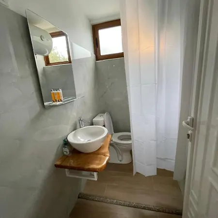 Apartment Sea Bed And Restaurant 2 Borsh